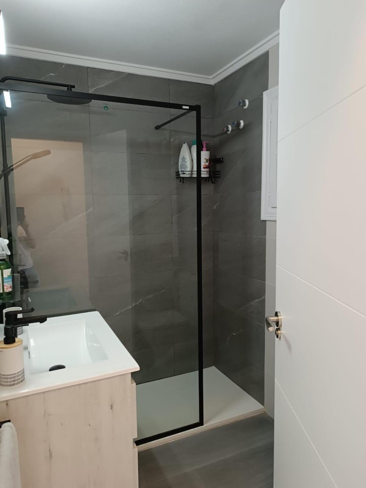Residencia Alhambra Los Cisnes Torrevieja Exterior foto