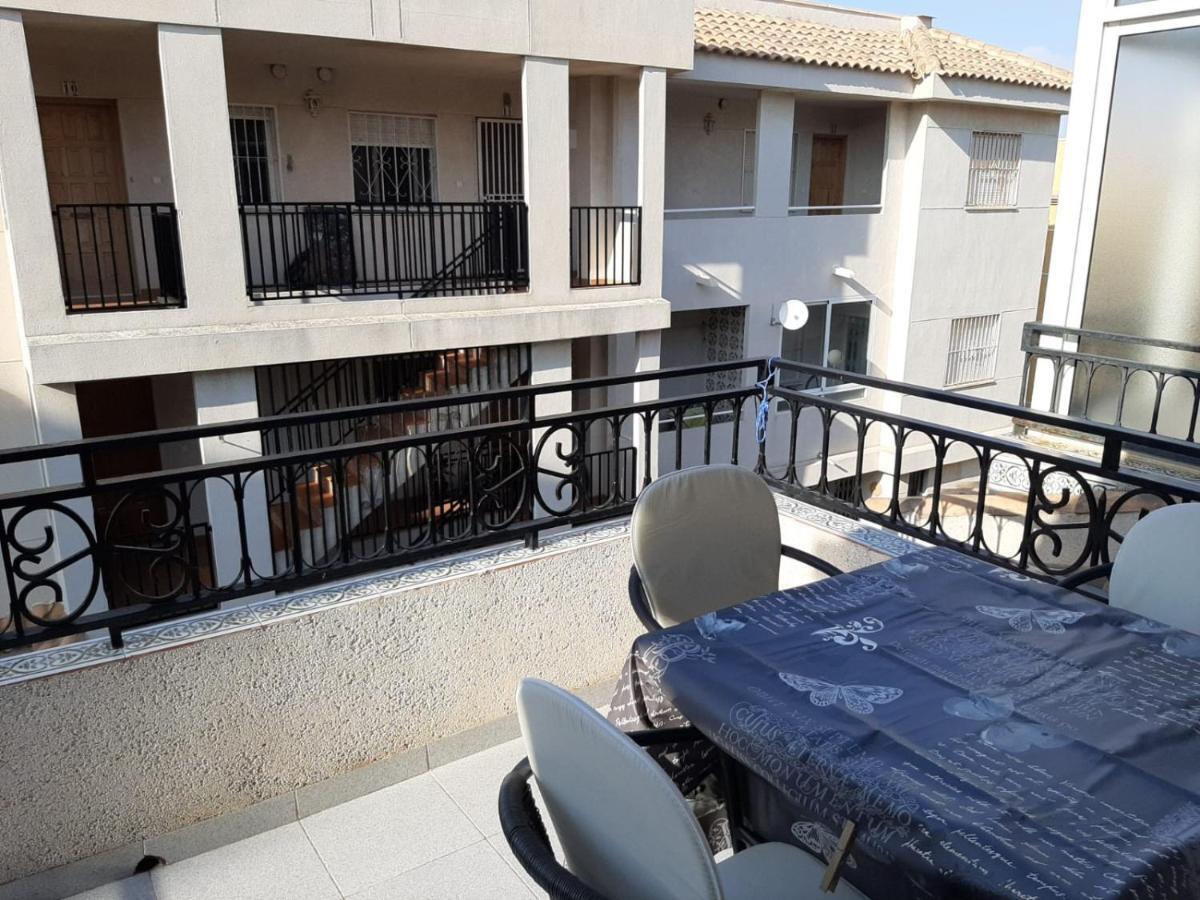Residencia Alhambra Los Cisnes Torrevieja Exterior foto
